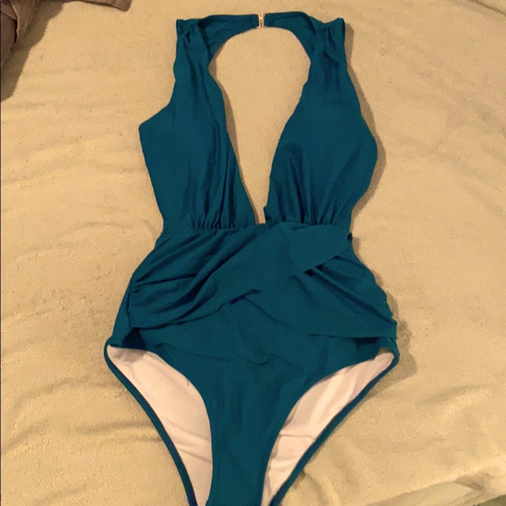 Feel One Piece Swimwear